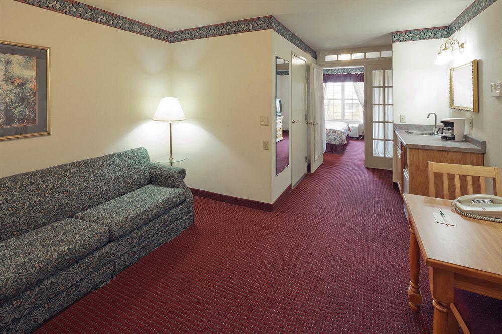 Country Inn & Suites By Radisson, Milwaukee Airport, Wi Bilik gambar